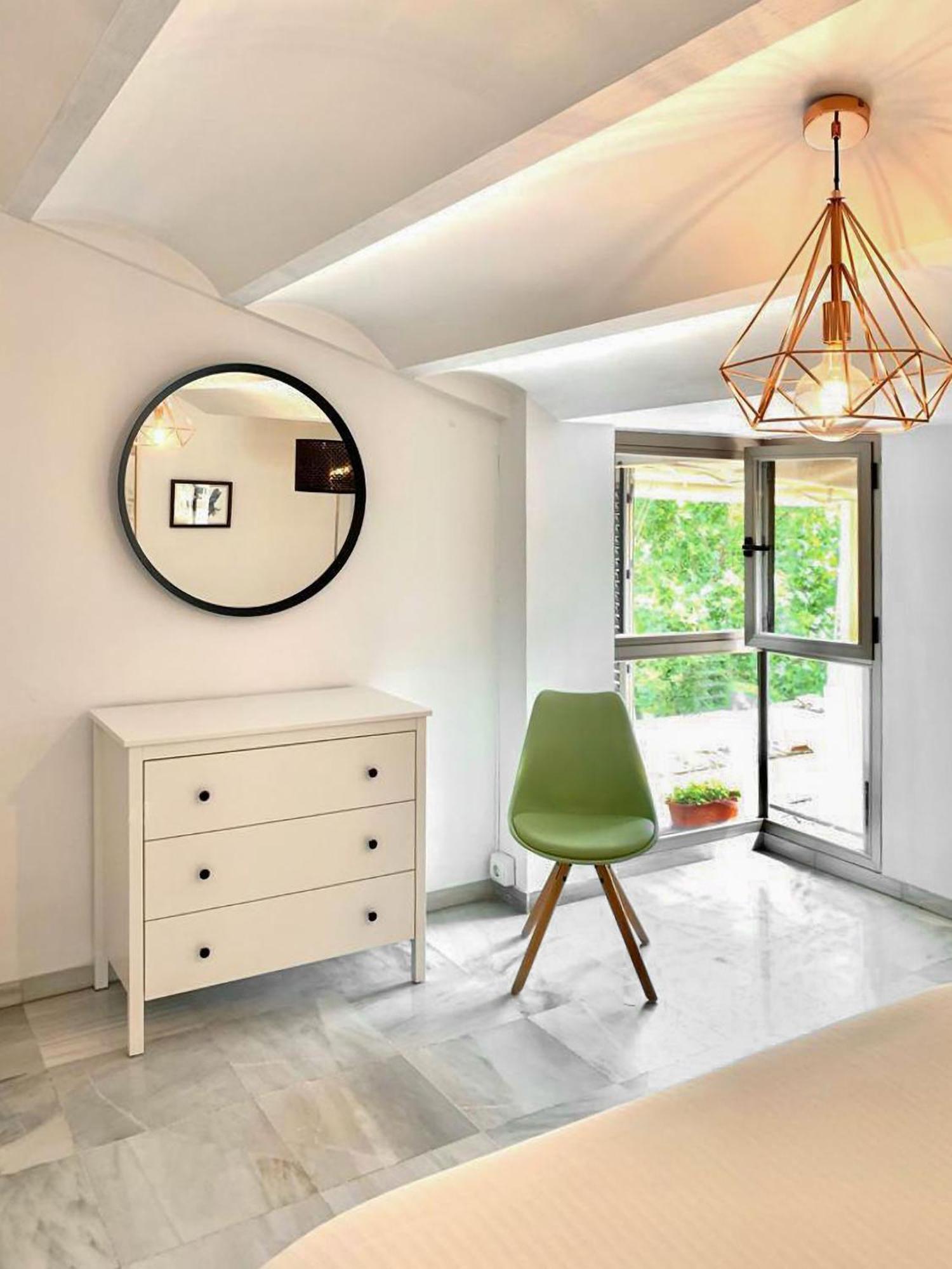 Charming 2 Bedroom Boutique Triplex Apartment With Private Terrace At Seville City Center By Ocityzen Sevilha Exterior foto
